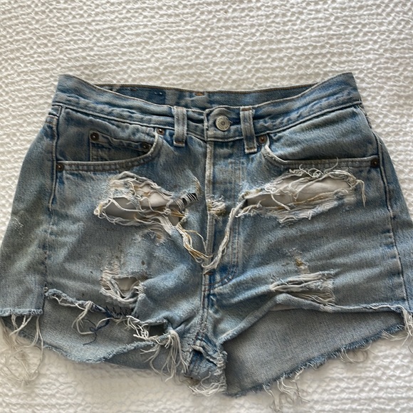 Distressed Vintage Levi Shorts - Picture 2 of 2